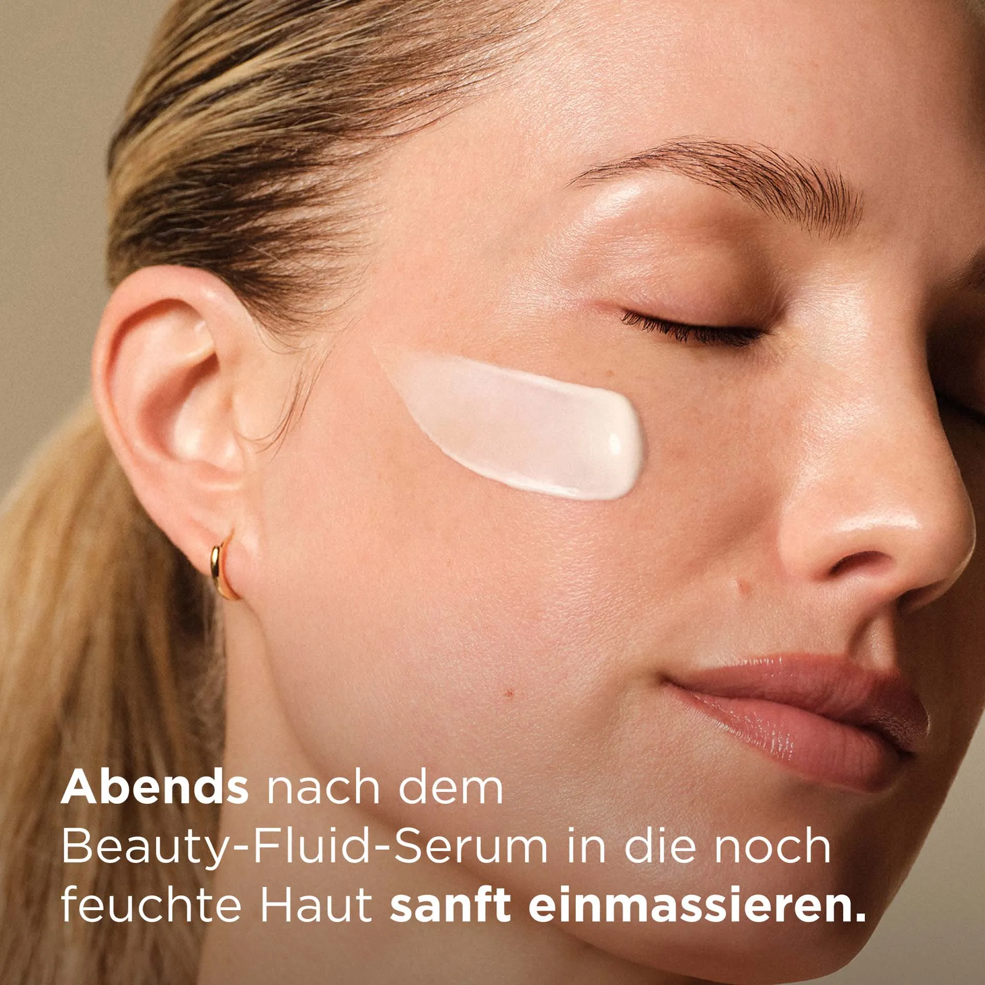 SYSTEM ABSOLUTE Regenerierende Nachtcreme Anwendung mit Beschreibung