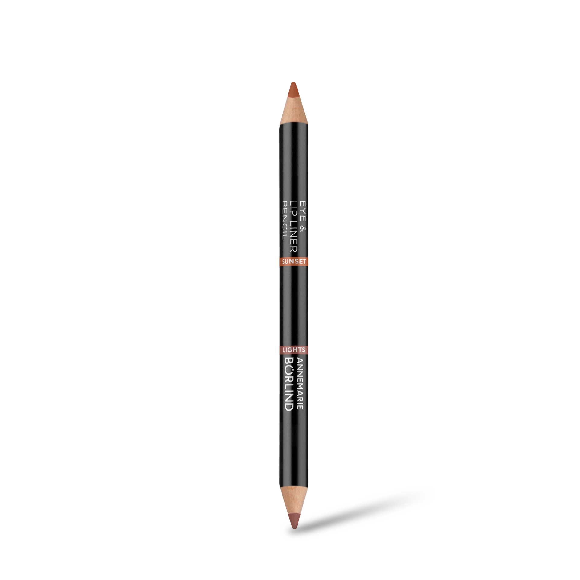 ANNEMARIE BÖRLIND Eye & Lip Liner Pencil in Braun mit spitz zulaufender Mine, offen gezeigt